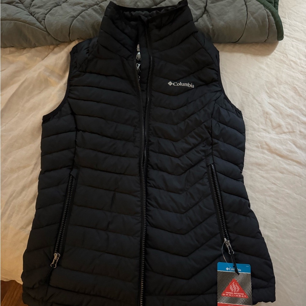 Columbia Women's Dark Puffer Vest
